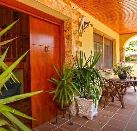 Caules Sleeps 8 Pool Air Con Wifi Villa